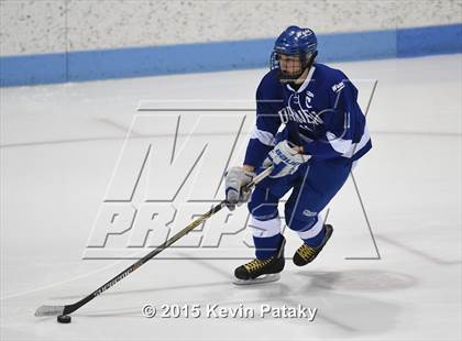 Thumbnail 2 in Darien vs. Greenwich (CIAC D1 Final) photogallery.