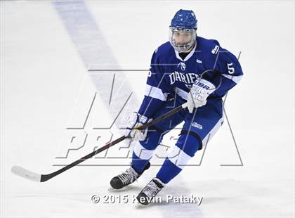 Thumbnail 2 in Darien vs. Greenwich (CIAC D1 Final) photogallery.