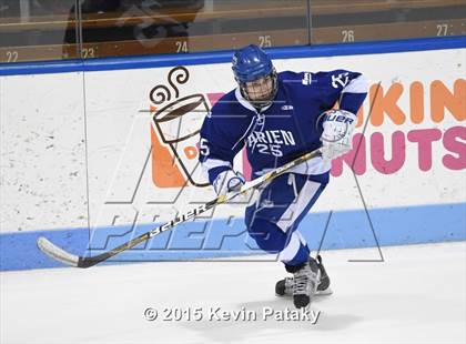 Thumbnail 3 in Darien vs. Greenwich (CIAC D1 Final) photogallery.
