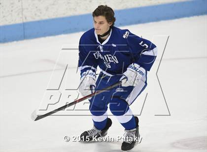 Thumbnail 1 in Darien vs. Greenwich (CIAC D1 Final) photogallery.