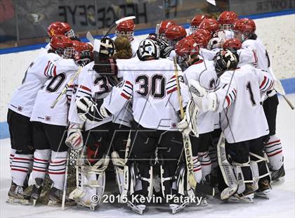 Thumbnail 2 in Darien vs. Greenwich (CIAC D1 Final) photogallery.