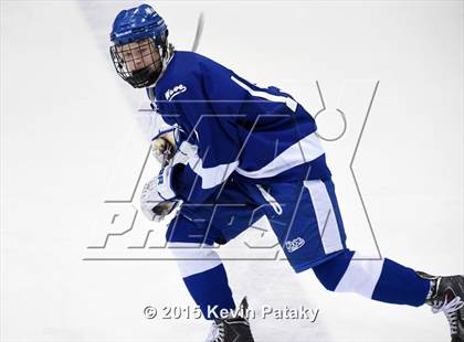 Thumbnail 3 in Darien vs. Greenwich (CIAC D1 Final) photogallery.