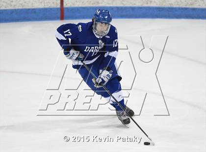 Thumbnail 2 in Darien vs. Greenwich (CIAC D1 Final) photogallery.