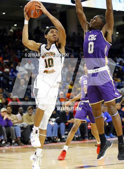 Thumbnail 3 in Morgan Park vs. Christian Brothers (Chicago Elite Classic) photogallery.