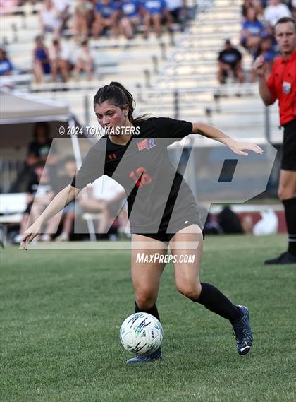 Thumbnail 3 in Mooresville vs. Marvin Ridge (NCHSAA 4A West Region Championship) photogallery.