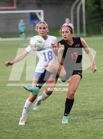 Thumbnail 3 in Mooresville vs. Marvin Ridge (NCHSAA 4A West Region Championship) photogallery.