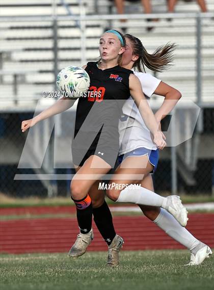 Thumbnail 3 in Mooresville vs. Marvin Ridge (NCHSAA 4A West Region Championship) photogallery.