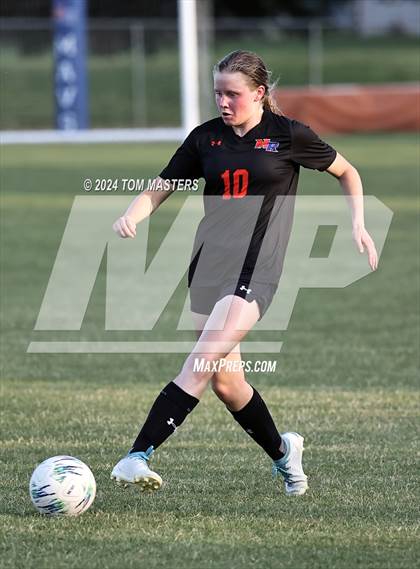 Thumbnail 3 in Mooresville vs. Marvin Ridge (NCHSAA 4A West Region Championship) photogallery.