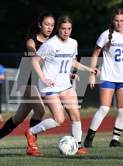 Thumbnail 2 in Mooresville vs. Marvin Ridge (NCHSAA 4A West Region Championship) photogallery.