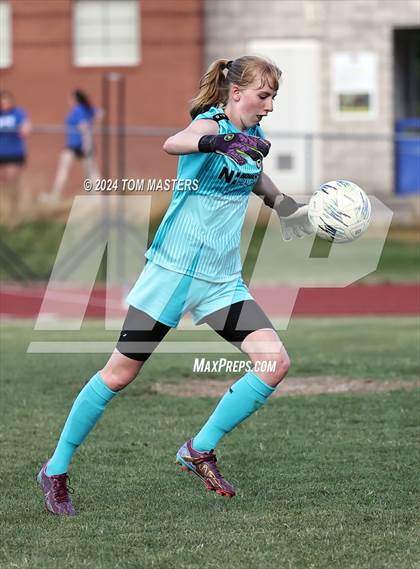 Thumbnail 3 in Mooresville vs. Marvin Ridge (NCHSAA 4A West Region Championship) photogallery.