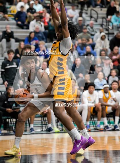 Thumbnail 3 in Oak Cliff Faith Family Academy vs. Utah Prep (Hoophall West - Nike TOC) photogallery.