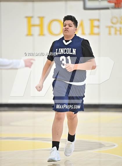 Thumbnail 2 in Lincoln vs Thomas Jefferson photogallery.