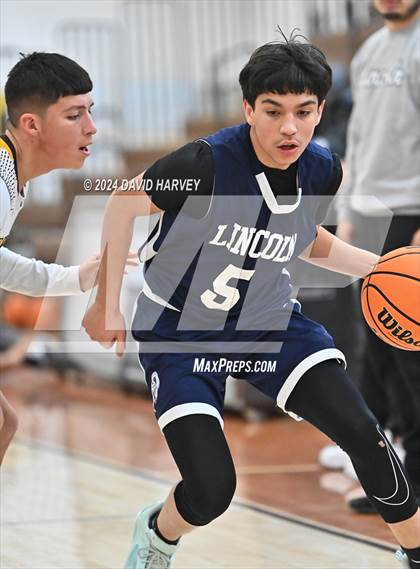 Thumbnail 1 in Lincoln vs Thomas Jefferson photogallery.