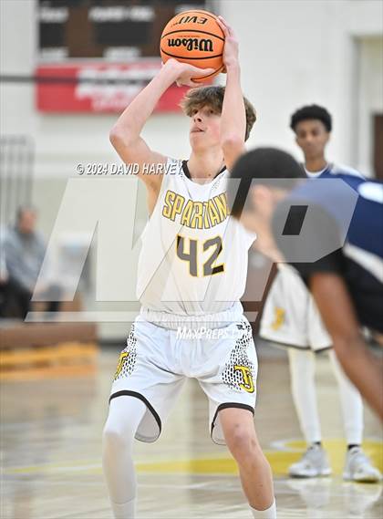 Thumbnail 3 in Lincoln vs Thomas Jefferson photogallery.