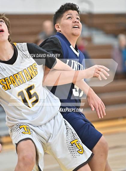 Thumbnail 3 in Lincoln vs Thomas Jefferson photogallery.