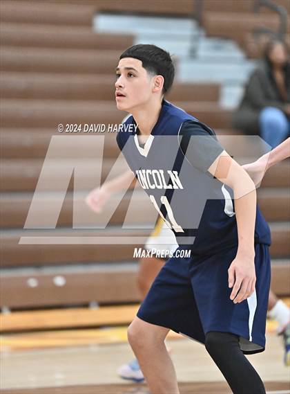 Thumbnail 2 in Lincoln vs Thomas Jefferson photogallery.