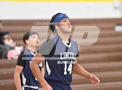 Thumbnail 1 in Lincoln vs Thomas Jefferson photogallery.