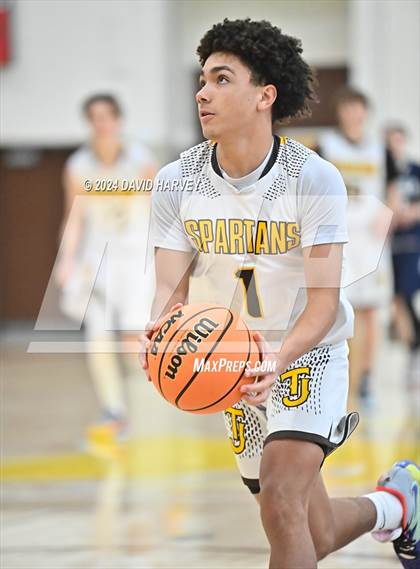 Thumbnail 3 in Lincoln vs Thomas Jefferson photogallery.