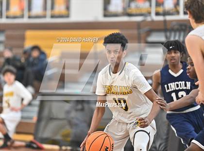 Thumbnail 2 in Lincoln vs Thomas Jefferson photogallery.