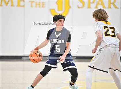 Thumbnail 2 in Lincoln vs Thomas Jefferson photogallery.