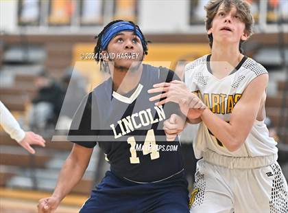 Thumbnail 3 in Lincoln vs Thomas Jefferson photogallery.