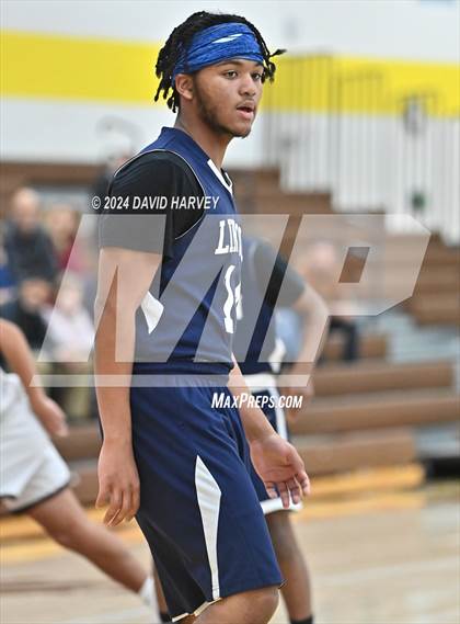 Thumbnail 3 in Lincoln vs Thomas Jefferson photogallery.