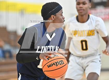 Thumbnail 3 in Lincoln vs Thomas Jefferson photogallery.