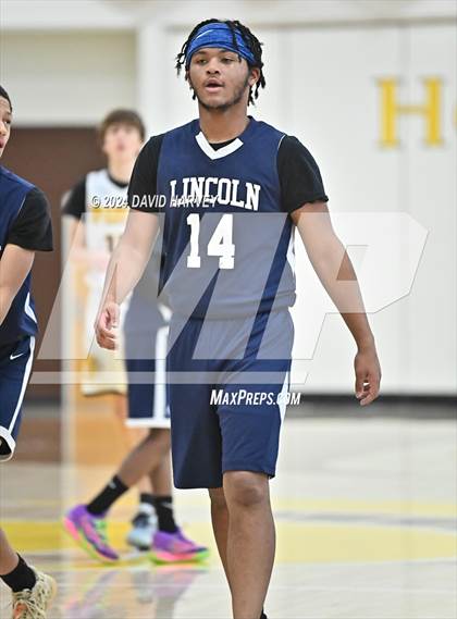 Thumbnail 1 in Lincoln vs Thomas Jefferson photogallery.