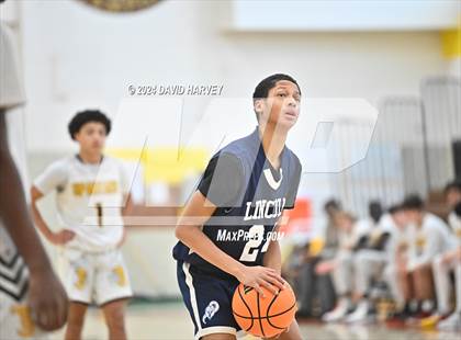 Thumbnail 2 in Lincoln vs Thomas Jefferson photogallery.