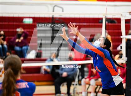 Thumbnail 2 in Clairemont vs Monte Vista (Monte Vista Invitational) photogallery.