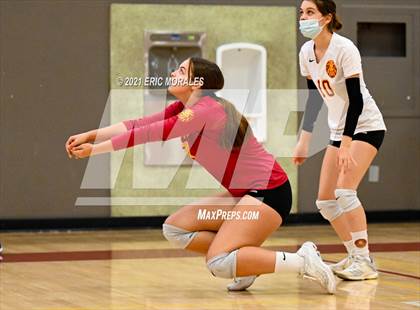 Thumbnail 2 in Clairemont vs Monte Vista (Monte Vista Invitational) photogallery.