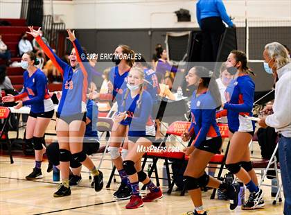 Thumbnail 3 in Clairemont vs Monte Vista (Monte Vista Invitational) photogallery.