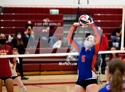 Thumbnail 1 in Clairemont vs Monte Vista (Monte Vista Invitational) photogallery.