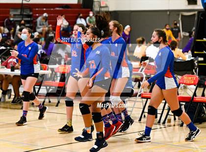 Thumbnail 2 in Clairemont vs Monte Vista (Monte Vista Invitational) photogallery.