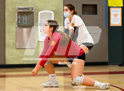 Thumbnail 3 in Clairemont vs Monte Vista (Monte Vista Invitational) photogallery.