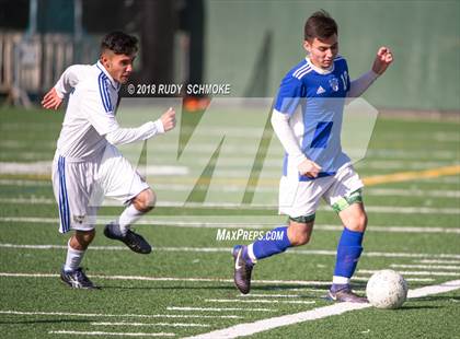Thumbnail 2 in O'Farrell Charter vs. Central photogallery.