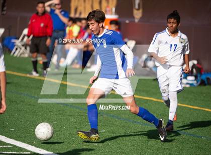 Thumbnail 2 in O'Farrell Charter vs. Central photogallery.