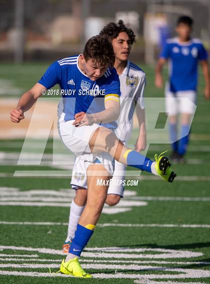 Thumbnail 1 in O'Farrell Charter vs. Central photogallery.