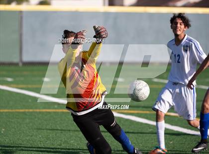Thumbnail 3 in O'Farrell Charter vs. Central photogallery.
