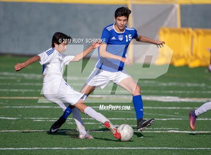 Thumbnail 3 in O'Farrell Charter vs. Central photogallery.