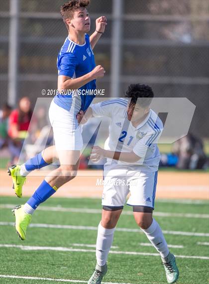 Thumbnail 2 in O'Farrell Charter vs. Central photogallery.