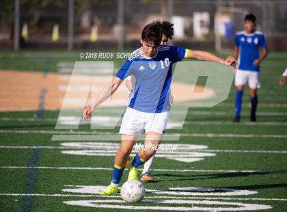 Thumbnail 2 in O'Farrell Charter vs. Central photogallery.