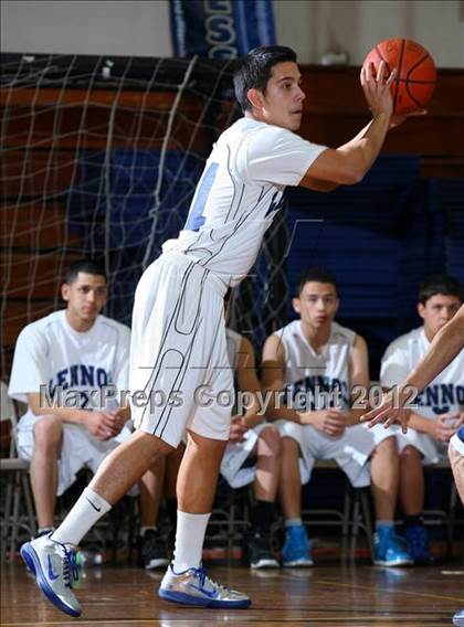 Thumbnail 2 in Rolling Hills Prep vs. Lennox Academy photogallery.