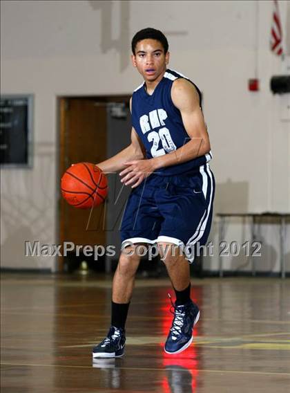 Thumbnail 3 in Rolling Hills Prep vs. Lennox Academy photogallery.