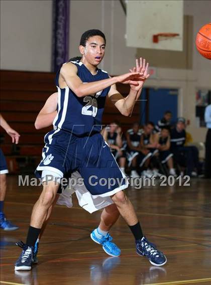 Thumbnail 3 in Rolling Hills Prep vs. Lennox Academy photogallery.