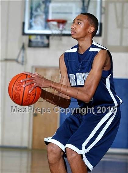 Thumbnail 1 in Rolling Hills Prep vs. Lennox Academy photogallery.