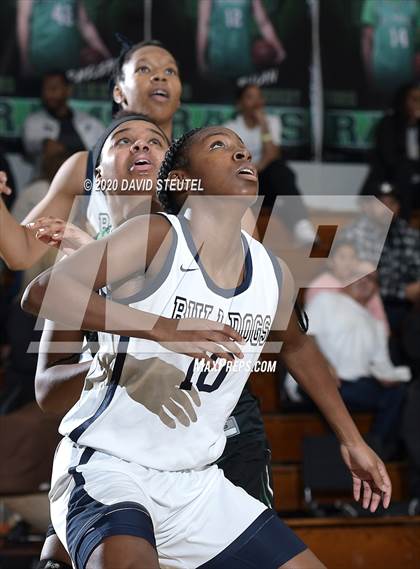 Thumbnail 2 in St. Mary's vs. Centennial (MLK Showcase) photogallery.