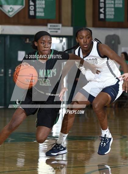Thumbnail 2 in St. Mary's vs. Centennial (MLK Showcase) photogallery.