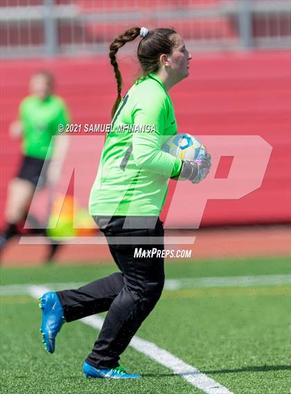Thumbnail 3 in Omaha Central vs. Concordia photogallery.