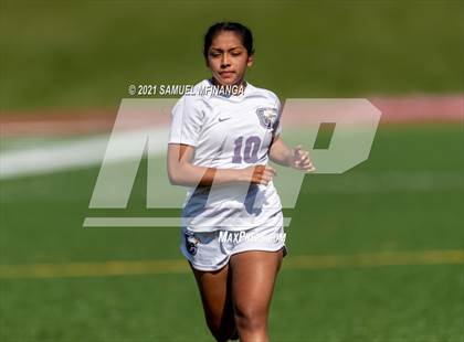 Thumbnail 2 in Omaha Central vs. Concordia photogallery.